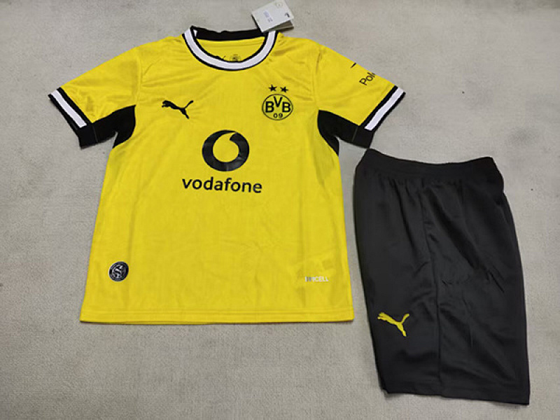 Niño_Dortmund home kid 26-27